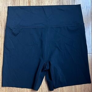 OFFLINE by Aerie Goals 5" Bike Shorts – Black – Size XXL